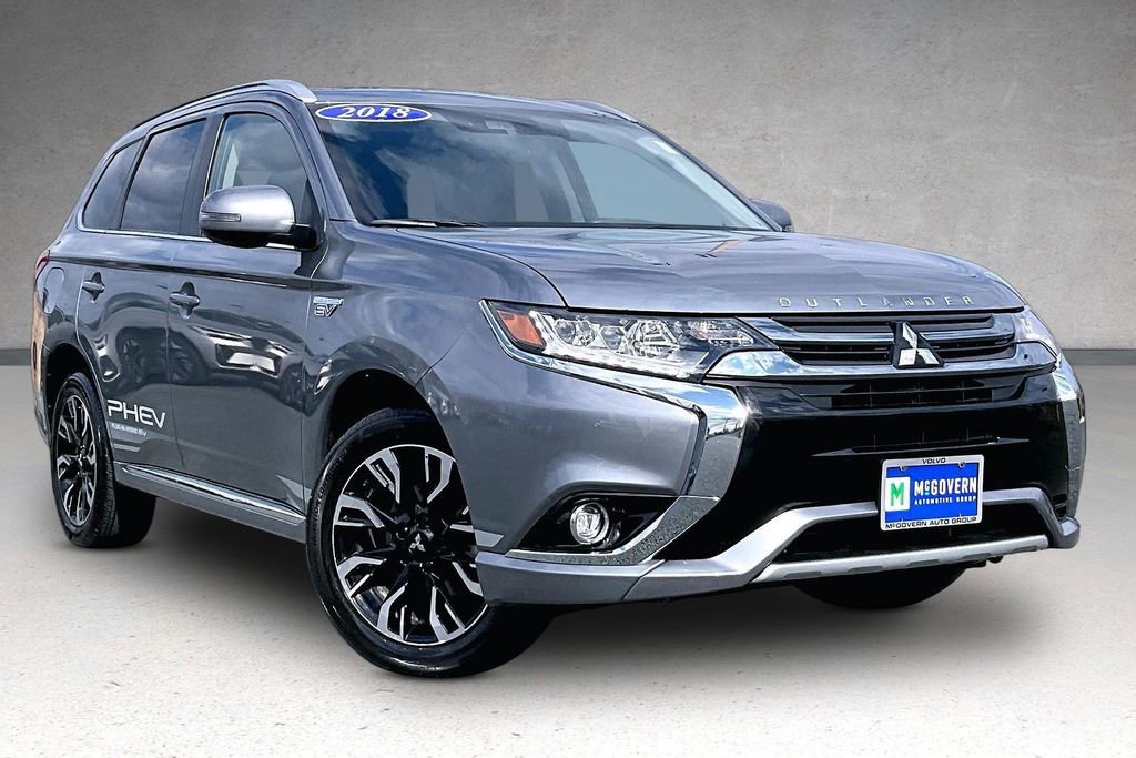 Used 2018 Mitsubishi Outlander GT image 3