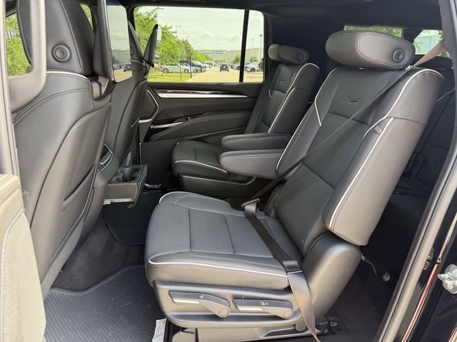 New 2026 Cadillac Escalade ESV Luxury w/ Touring Package AWD/4WD image 24
