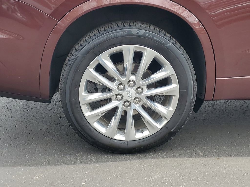 Used 2022 Cadillac XT6 Premium Luxury w/ LPO, Floor Liner Package AWD/4WD image 39