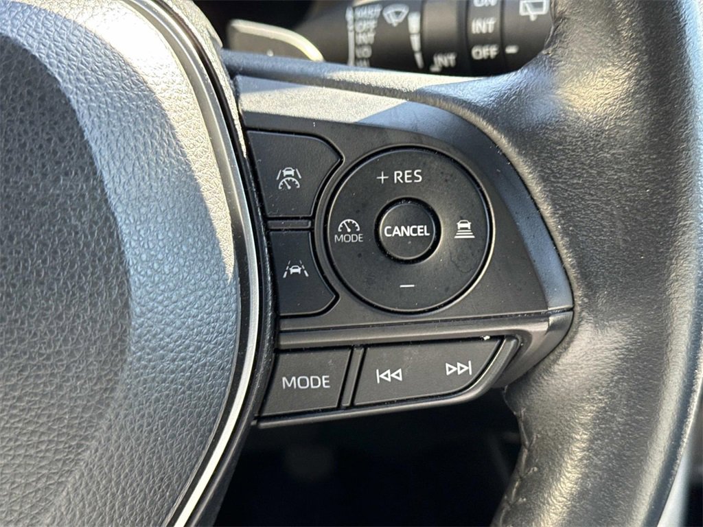 Used 2023 Toyota Corolla Cross XSE w/ Convenience Package image 26