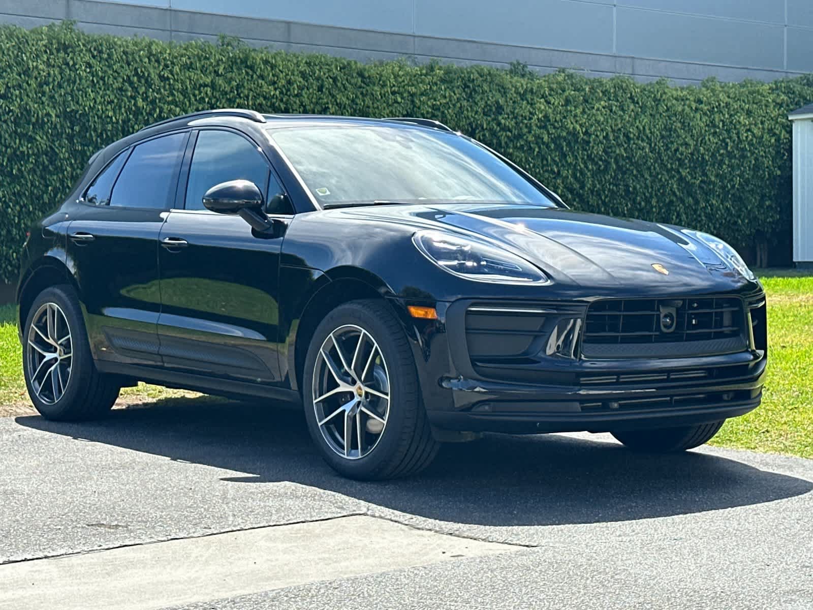 New 2026 Porsche Macan AWD/4WD image 10