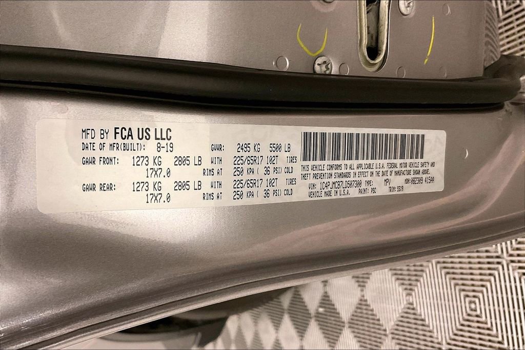 Used 2020 Jeep Cherokee Latitude w/ Cold Weather Group image 26