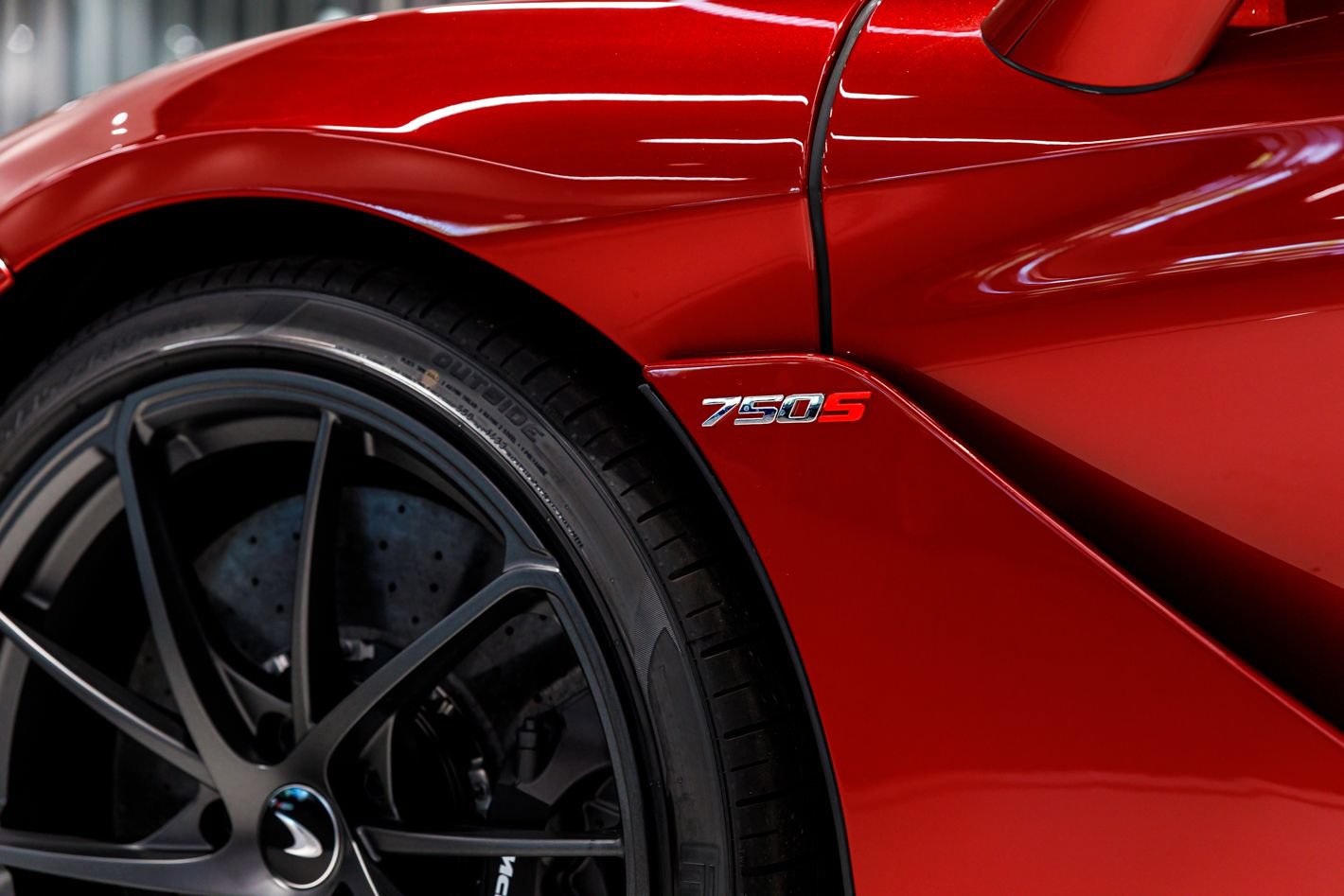 Used 2027 McLaren 750S Spider RWD image 10