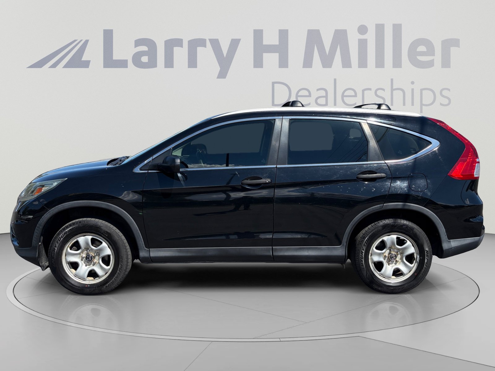 Used 2015 Honda CR-V LX image 2