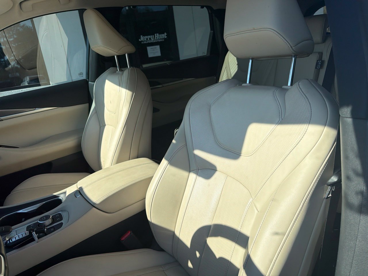 Used 2024 INFINITI QX60 Luxe FWD image 3
