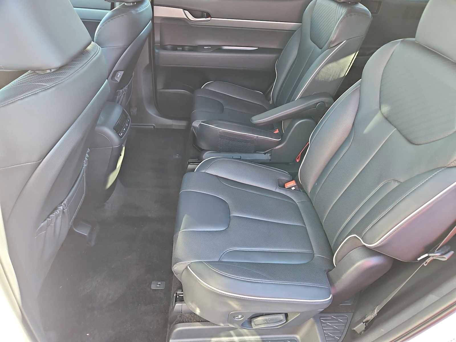 Used 2023 Hyundai Palisade SEL w/ Cargo Package image 19