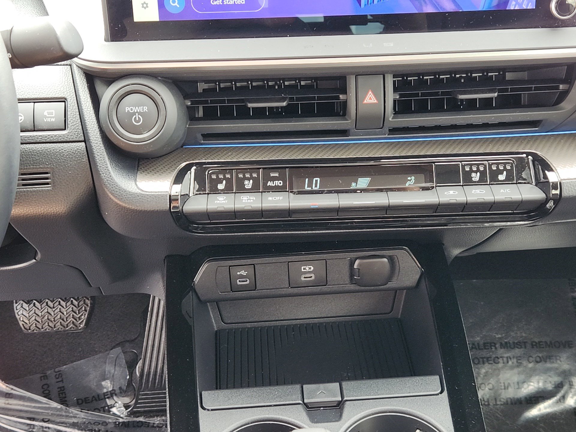 Certified 2025 Toyota Prius Limited image 17