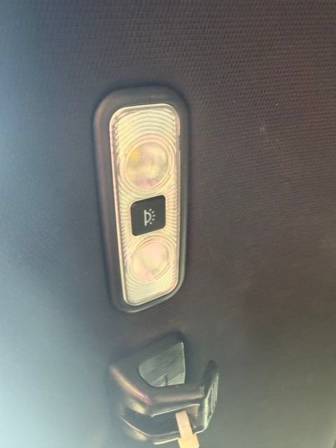 Used 2015 Ford F150 Platinum w/ Equipment Group 701A Luxury AWD/4WD image 30