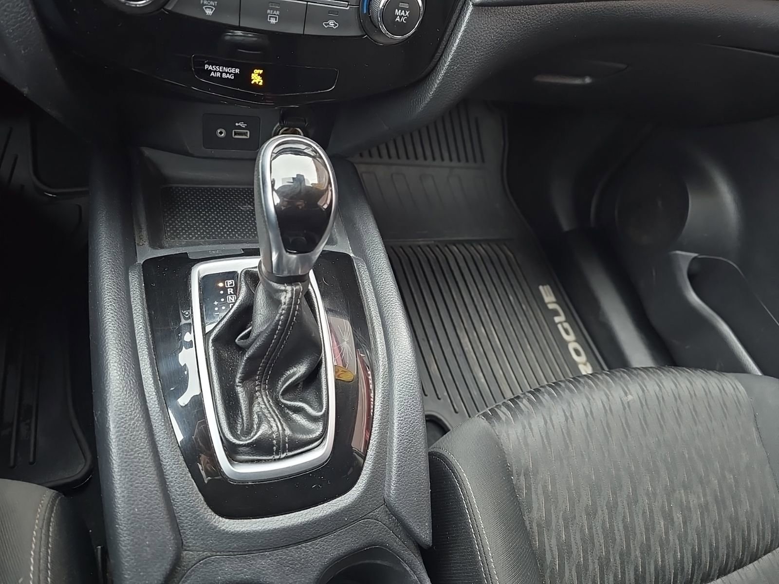 Used 2019 Nissan Rogue S w/ Special Edition Package image 20