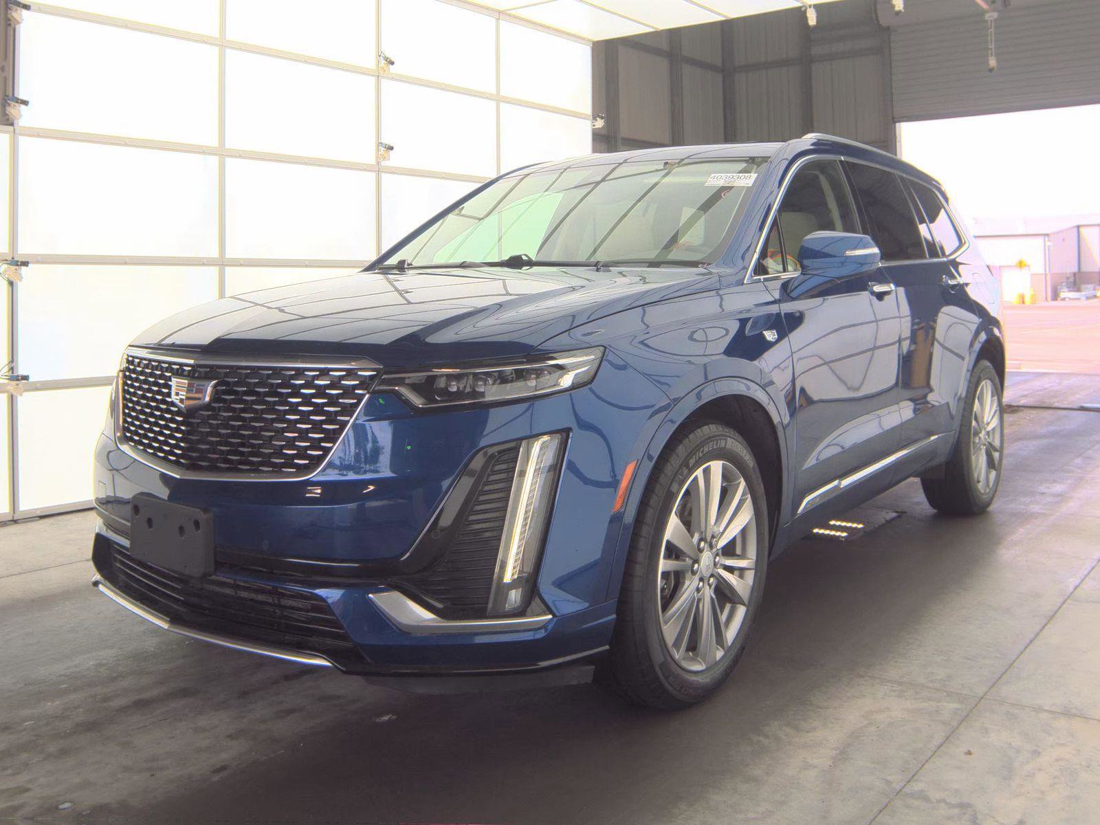 Used 2023 Cadillac XT6 Premium Luxury AWD/4WD image 11