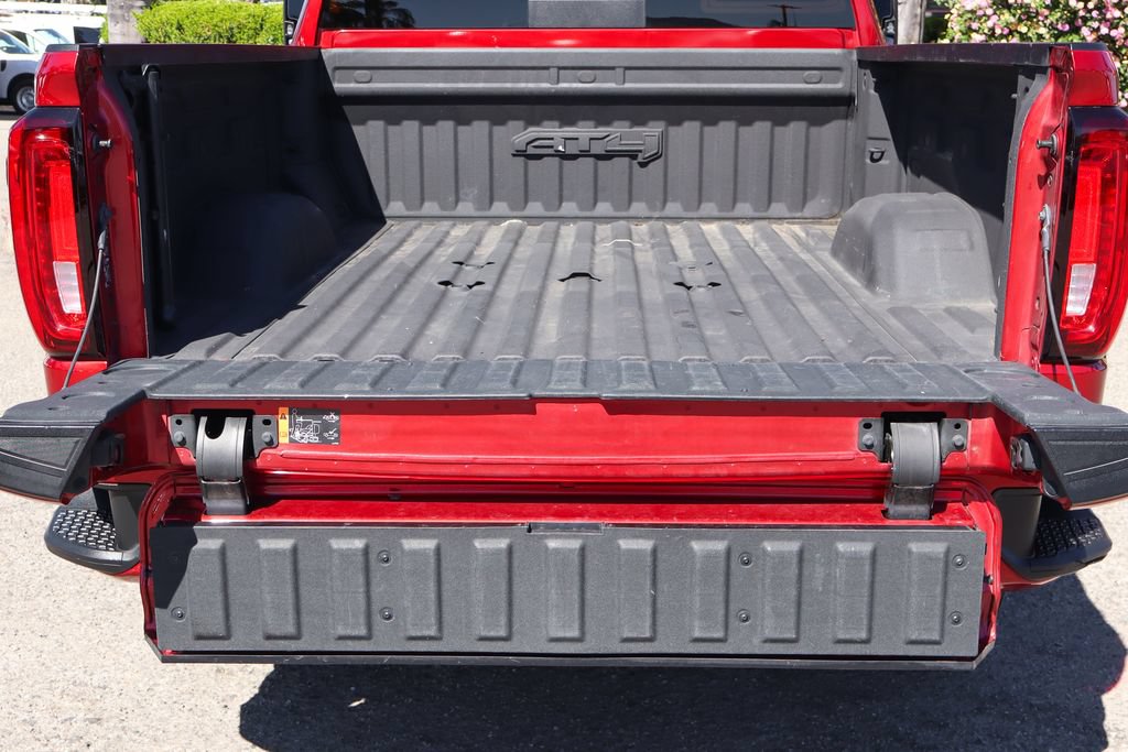 Used 2022 GMC Sierra 2500 AT4 w/ AT4 Premium Plus Package AWD/4WD image 10