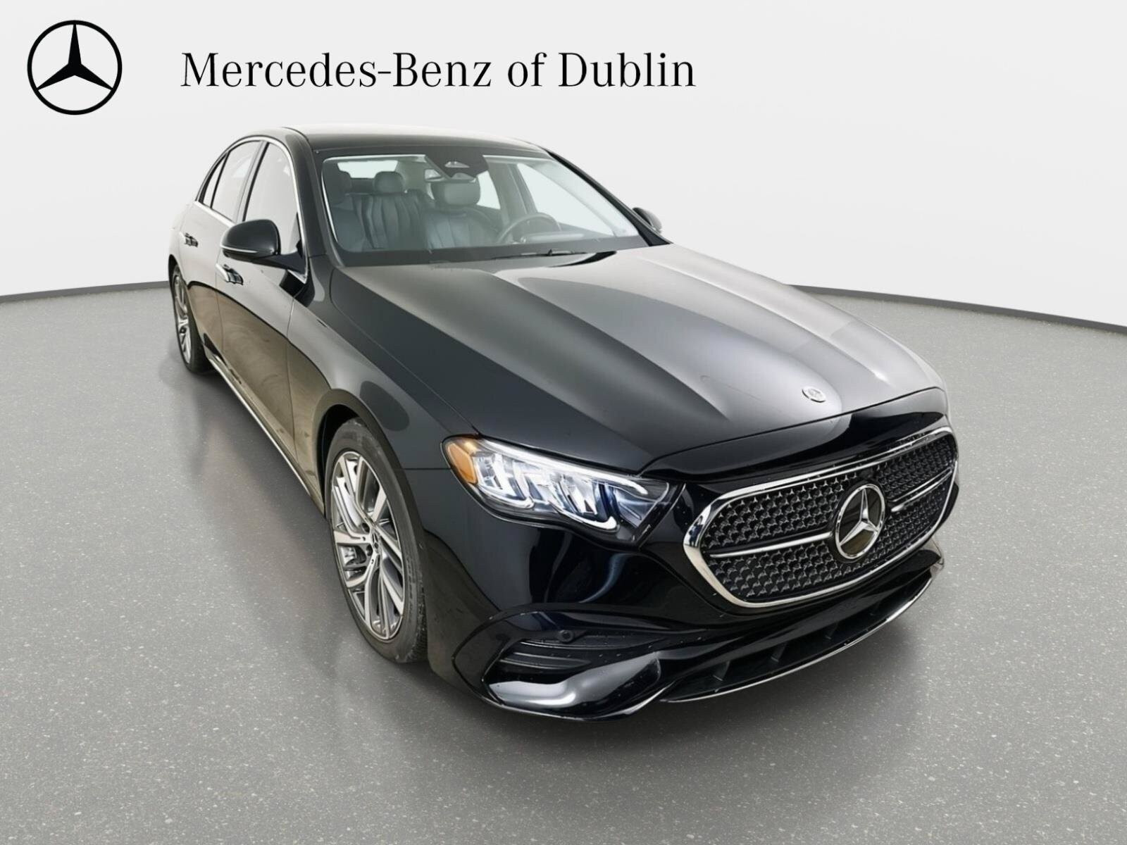 Used 2026 Mercedes-Benz E 350 4MATIC Sedan image 3