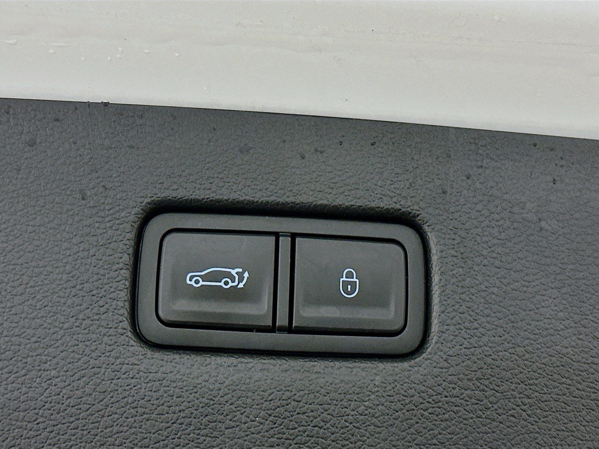 Used 2025 Genesis GV80 2.5T Standard AWD/4WD image 18
