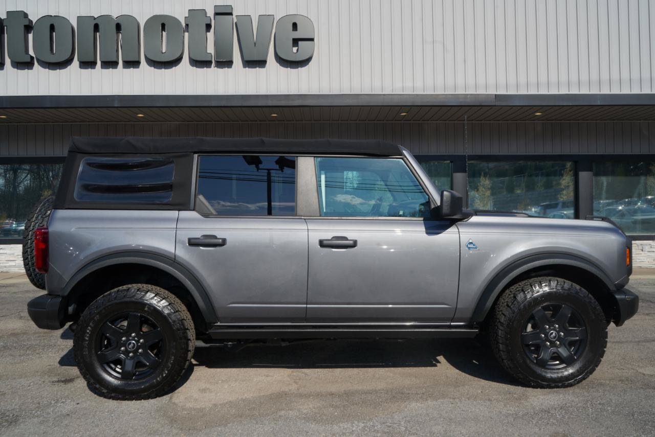 Used 2022 Ford Bronco Black Diamond AWD/4WD image 4