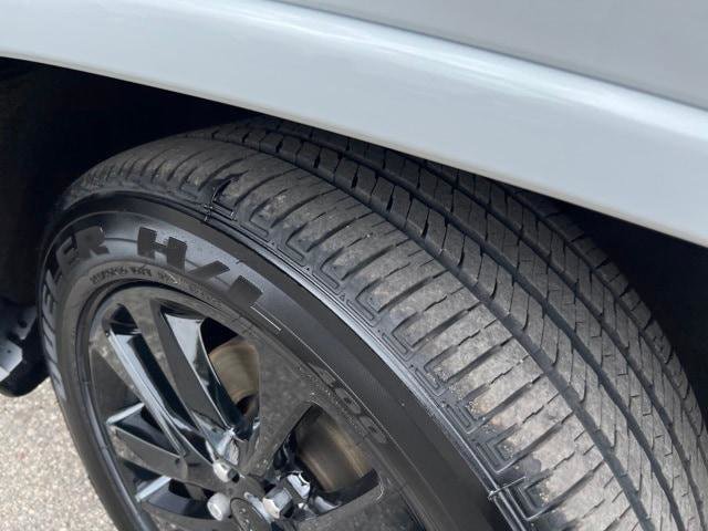 Certified 2021 Jeep Grand Cherokee Laredo X image 38