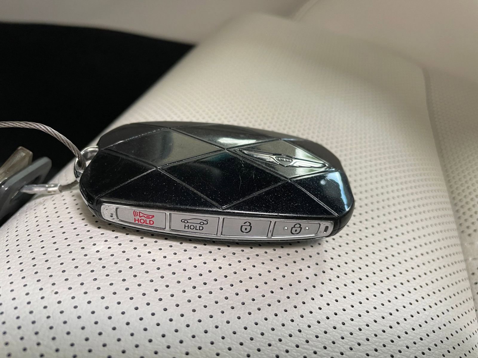 Used 2025 Genesis G70 2.5T image 22