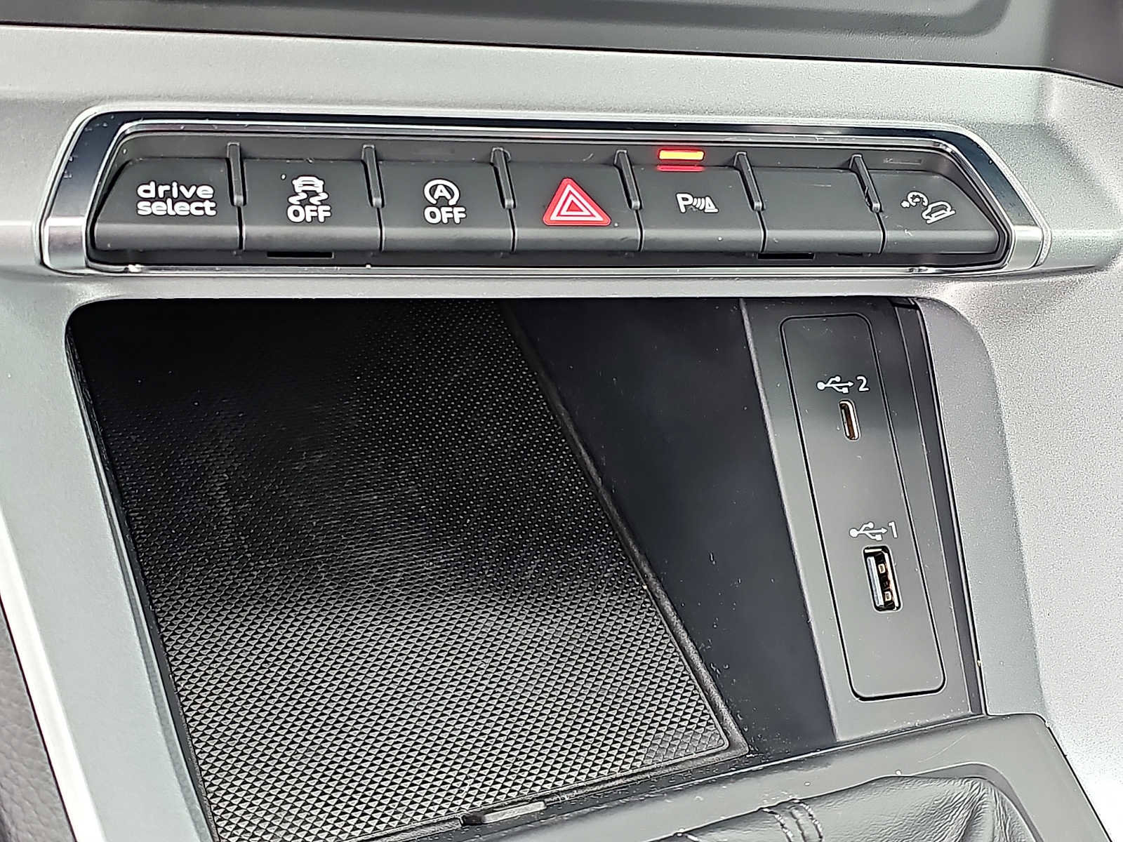 Used 2021 Audi Q3 2.0T Premium image 24