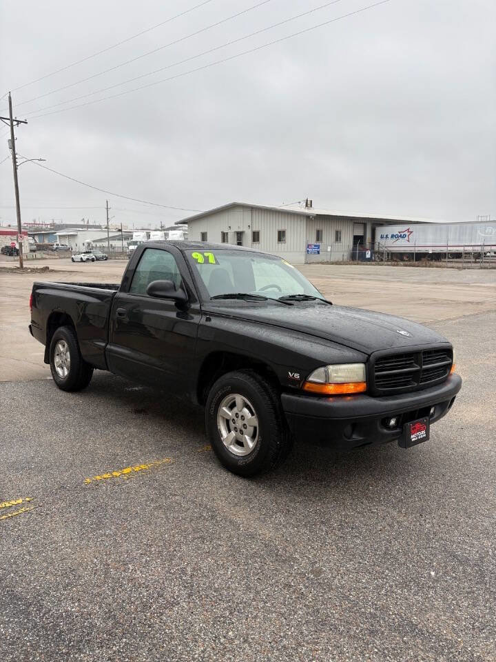 Used 1997 Dodge Dakota Sport image 2