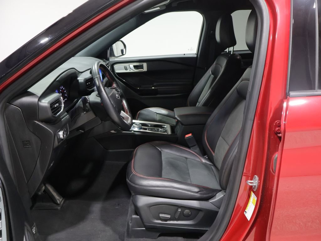Used 2022 Ford Explorer ST-Line image 11