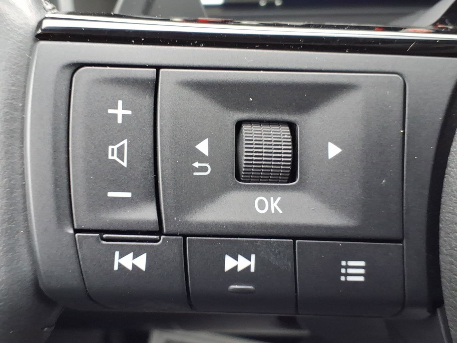 Certified 2024 Nissan Rogue SL w/ SL Premium Package image 30