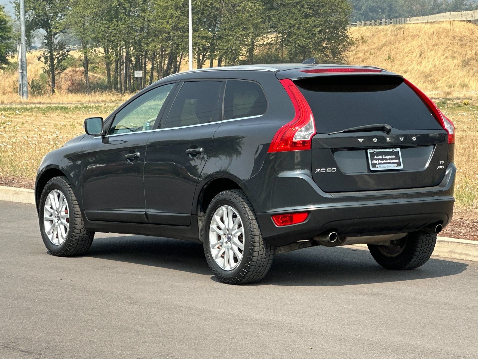 Used 2010 Volvo XC60 T6 AWD/4WD image 5
