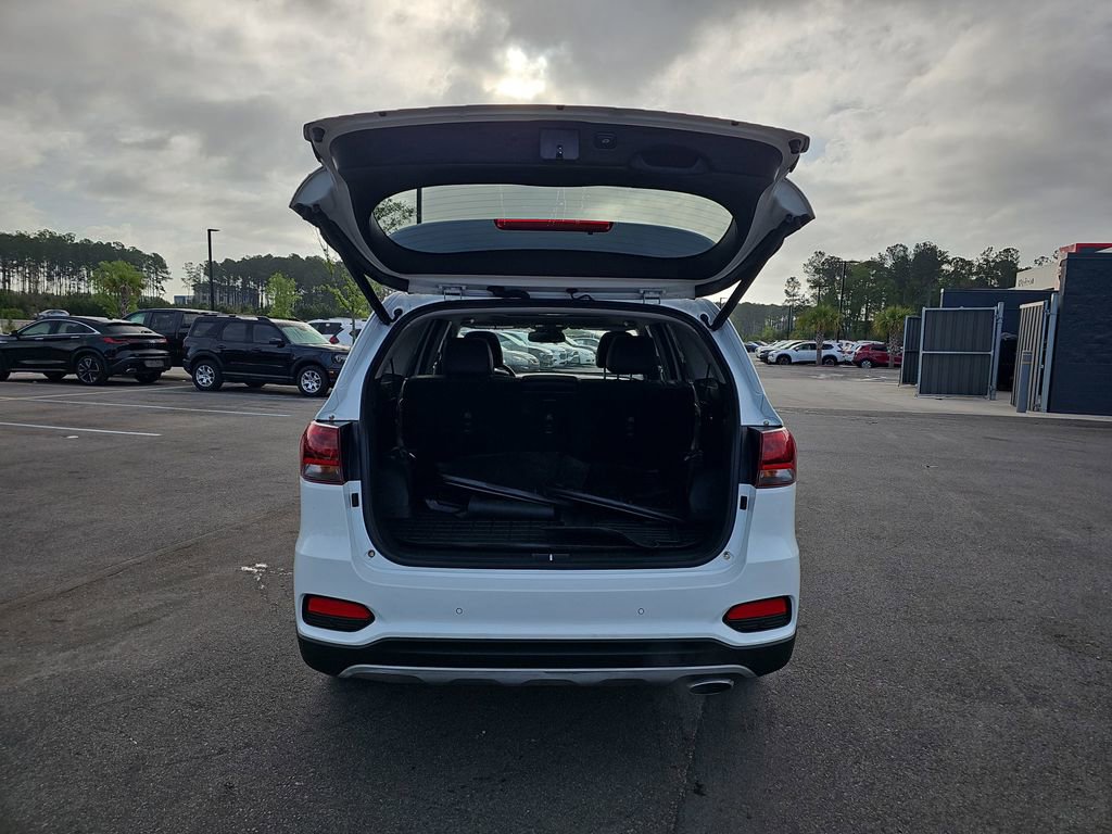 Used 2019 Kia Sorento EX w/ EX Touring Package image 16