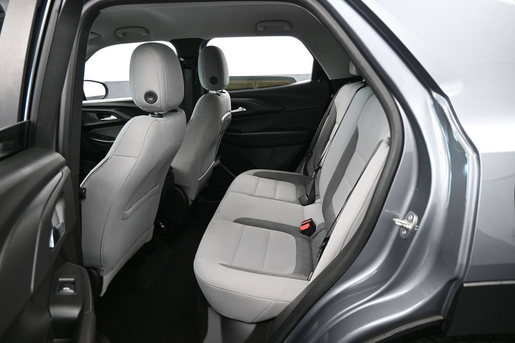 Used 2021 Chevrolet TrailBlazer LT w/ Convenience Package FWD image 28