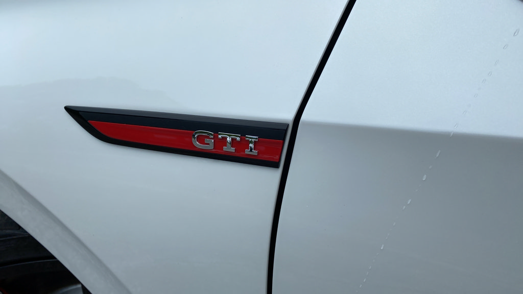 Used 2022 Volkswagen GTI Autobahn FWD image 45