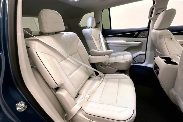 Used 2025 Buick Enclave Avenir w/ Super Cruise Package image 25