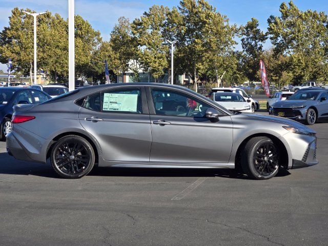New 2026 Toyota Camry SE w/ Convenience Package FWD image 4
