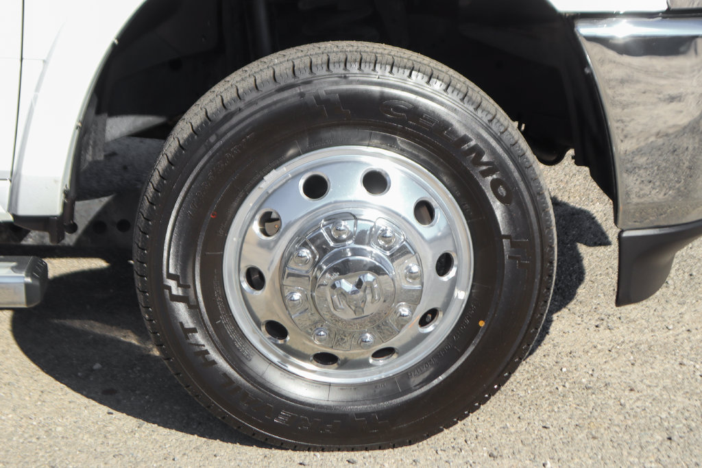 Used 2020 RAM 3500 SLT w/ Quick Order Package 27G SLT RWD image 34