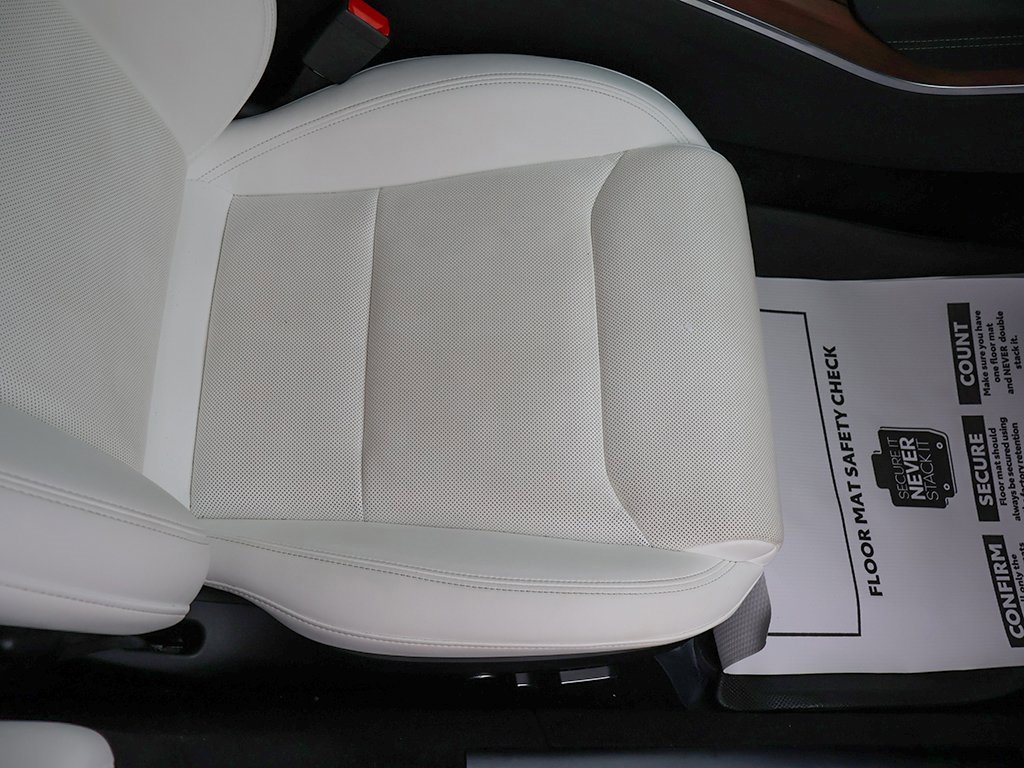 Used 2022 Tesla Model S image 33