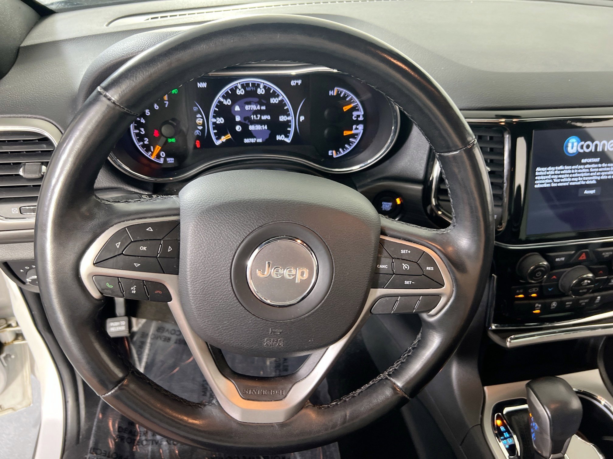 Used 2022 Jeep Grand Cherokee Laredo X AWD/4WD image 11