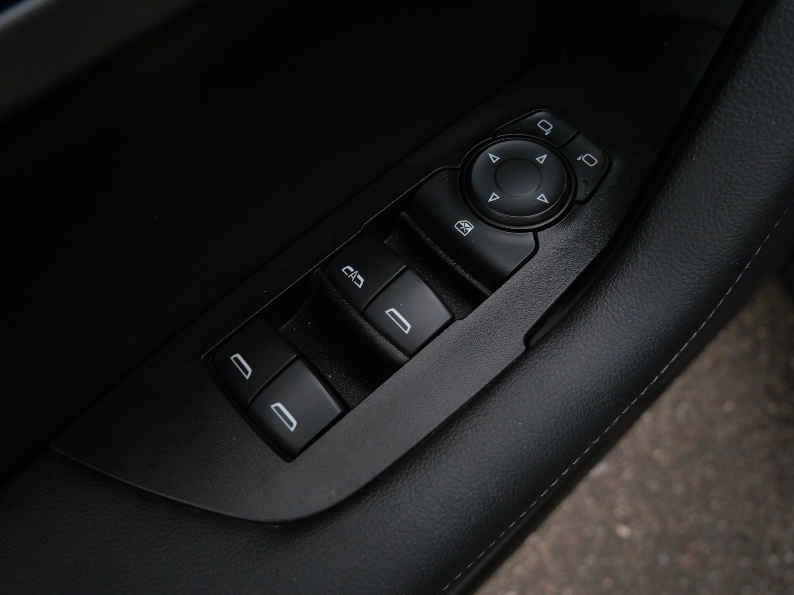 Used 2019 Chevrolet Blazer LT AWD/4WD image 21