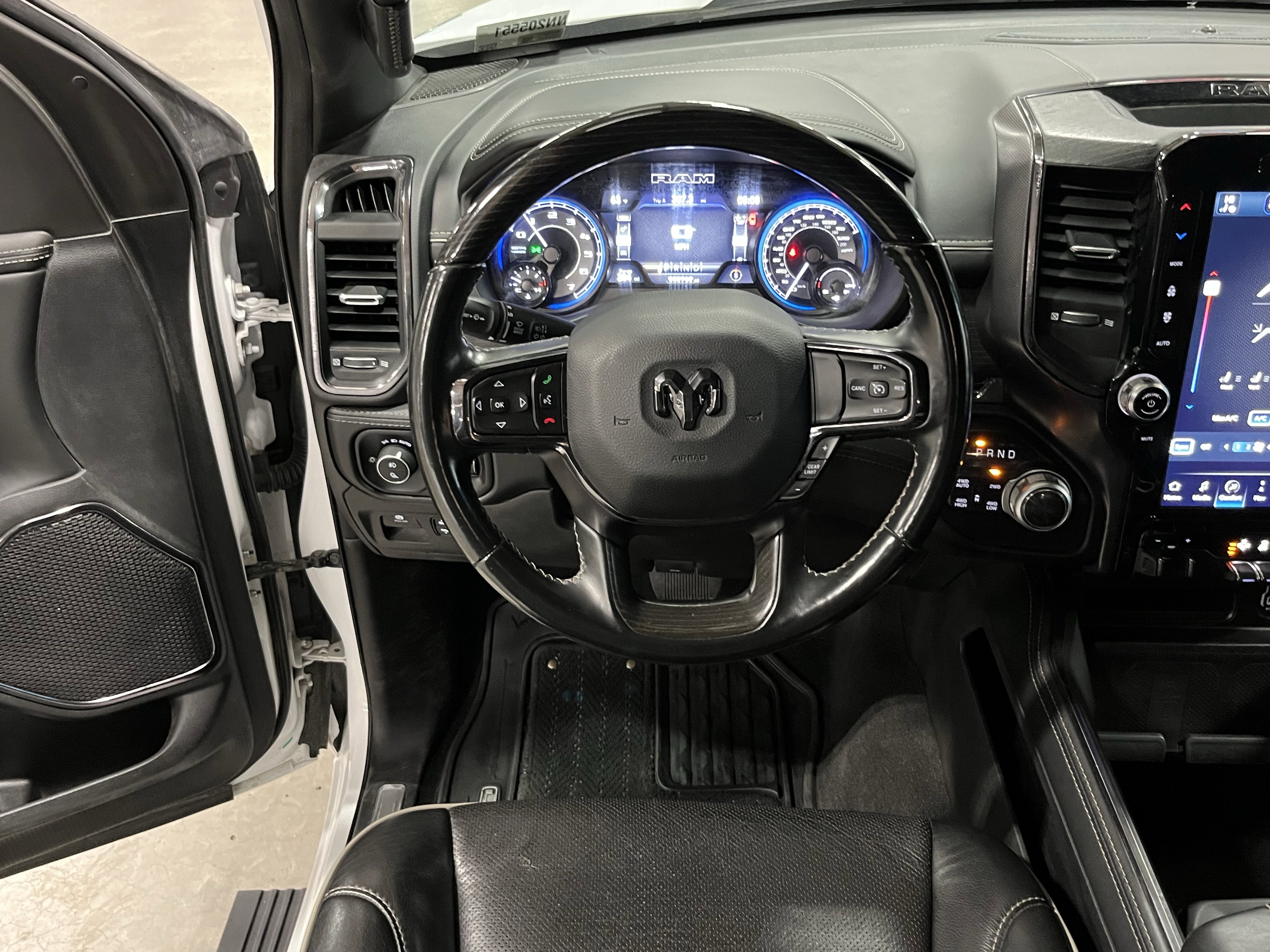 Used 2022 RAM 1500 Limited w/ Body-Colour Bumper Group image 13