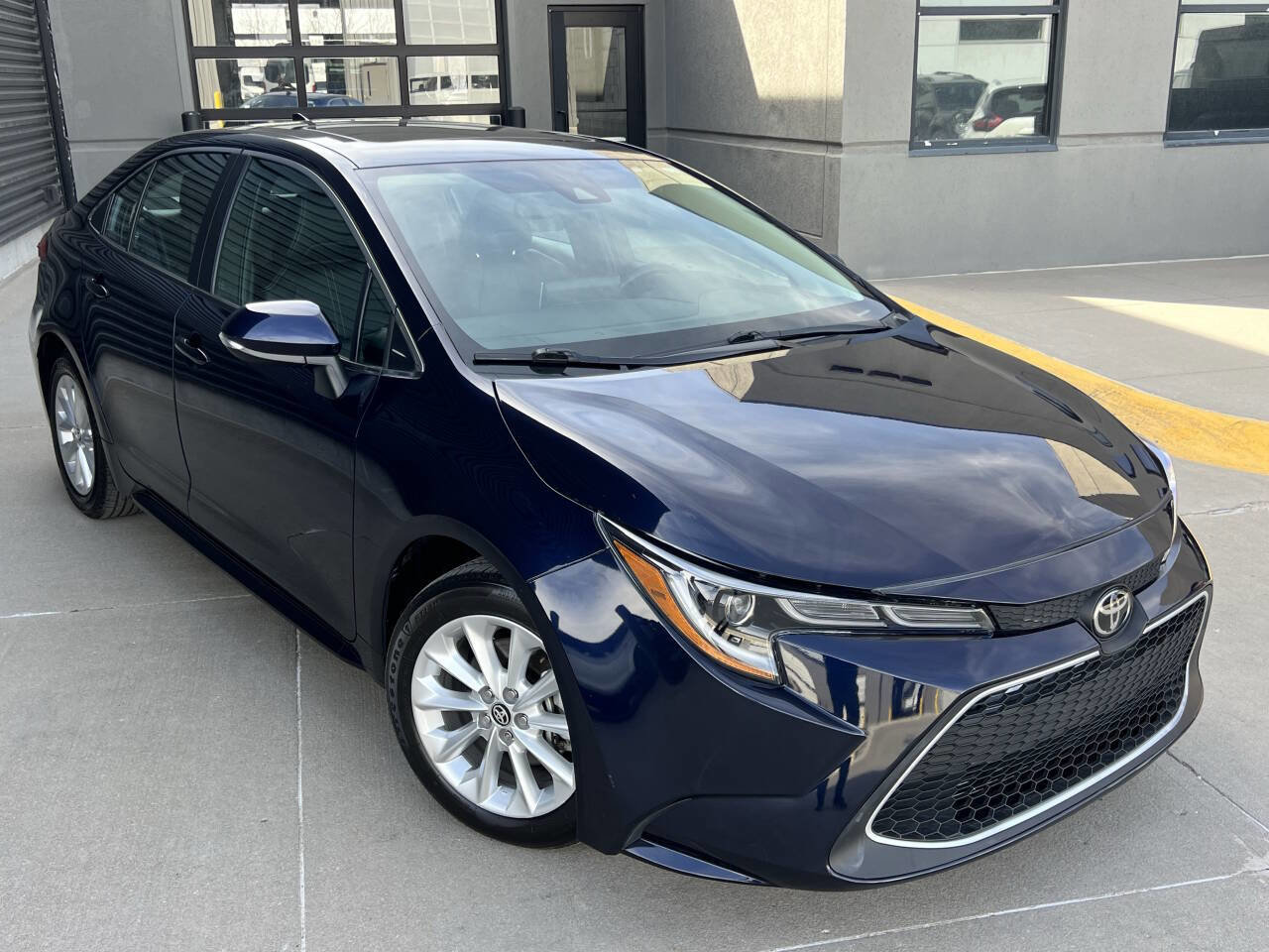 Used 2021 Toyota Corolla XLE image 6