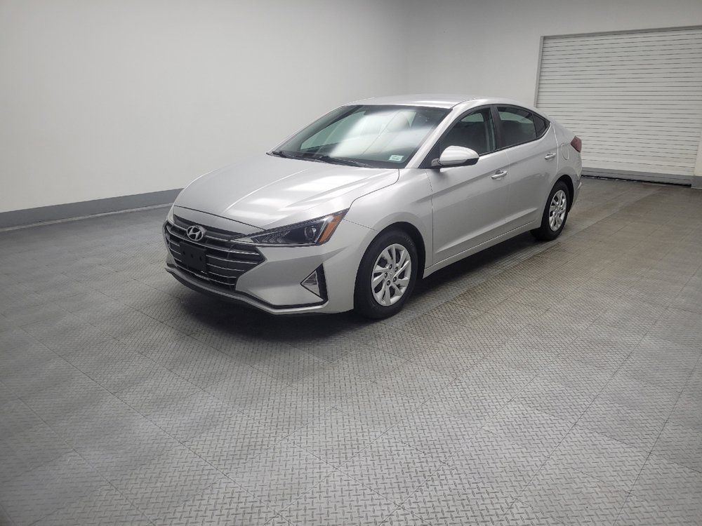 Used 2019 Hyundai Elantra SE w/ Cargo Package FWD image 2