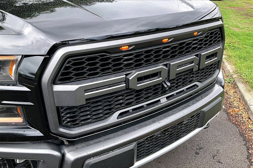 Used 2018 Ford F150 Raptor w/ Equipment Group 802A Luxury image 31