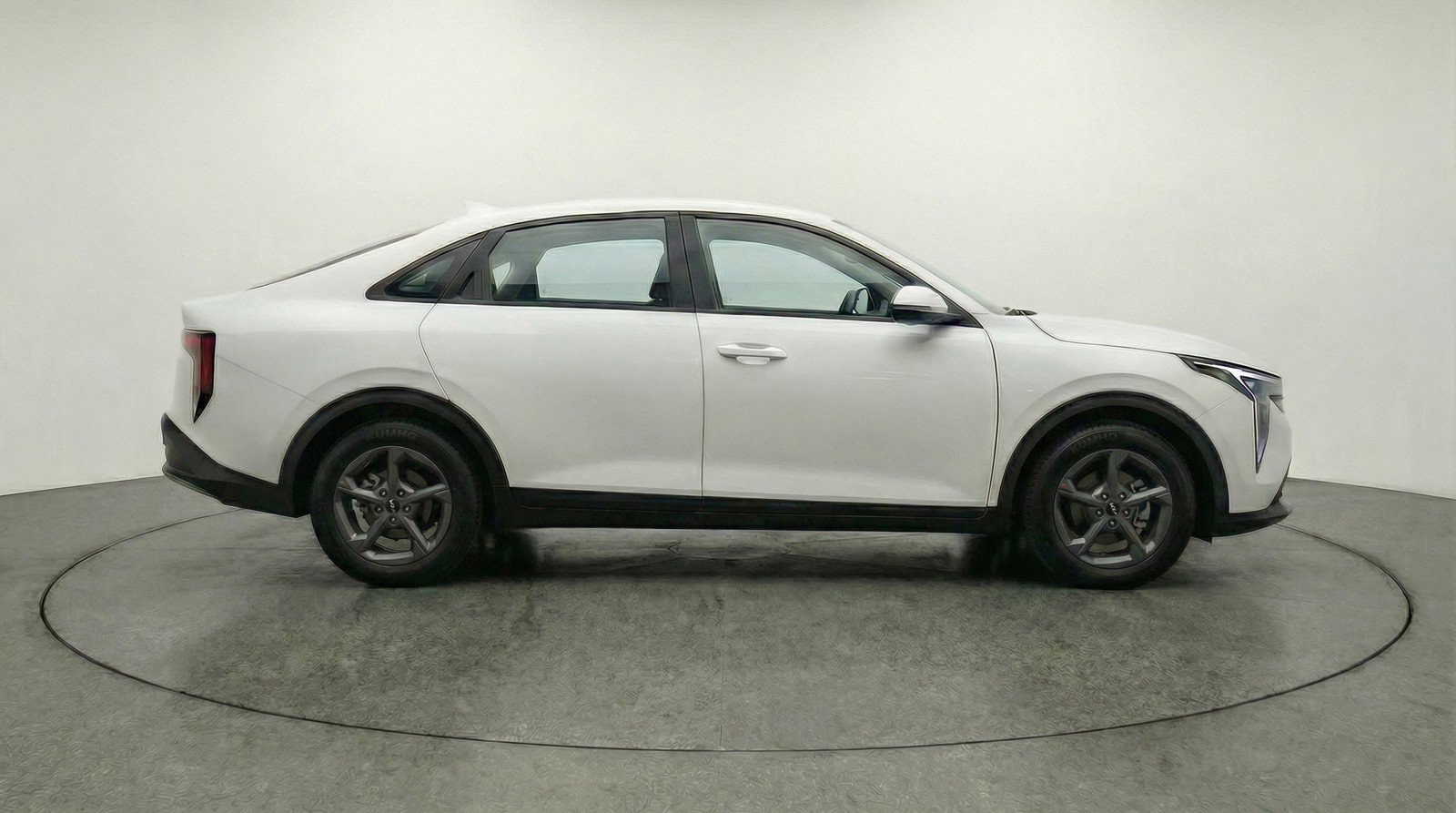 Used 2025 Kia K4 LXS image 11