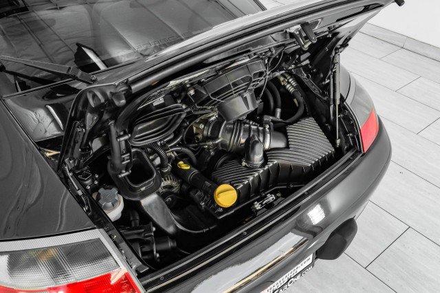 Used 2001 Porsche 911 Carrera 4 image 38