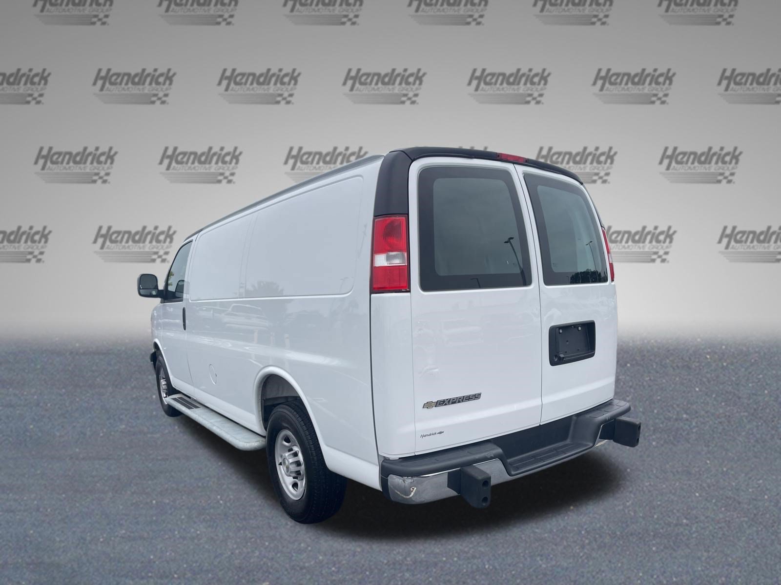 Used 2025 Chevrolet Express 2500 w/ Driver Convenience Package RWD image 8