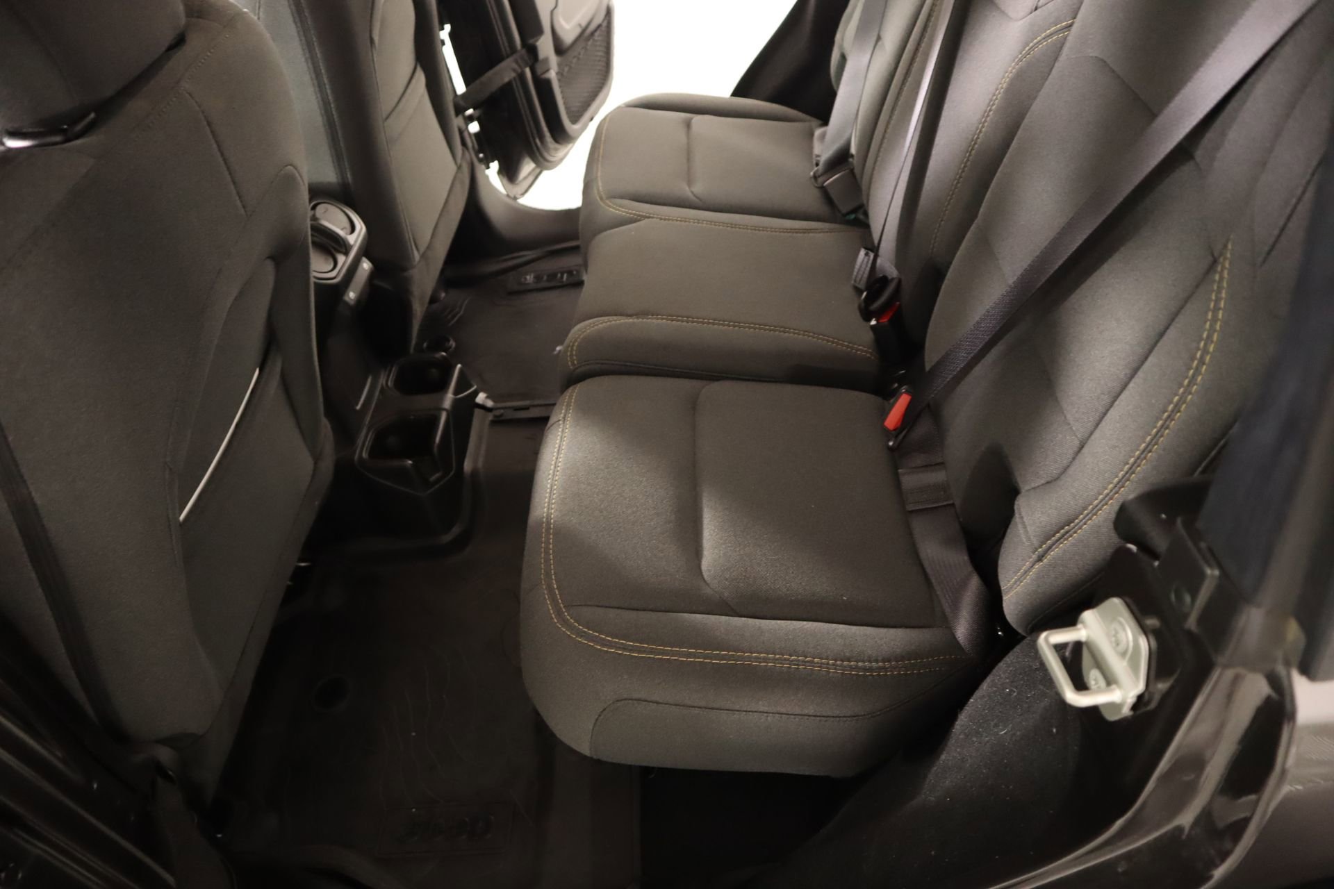 Used 2024 Jeep Wrangler Sport S image 12