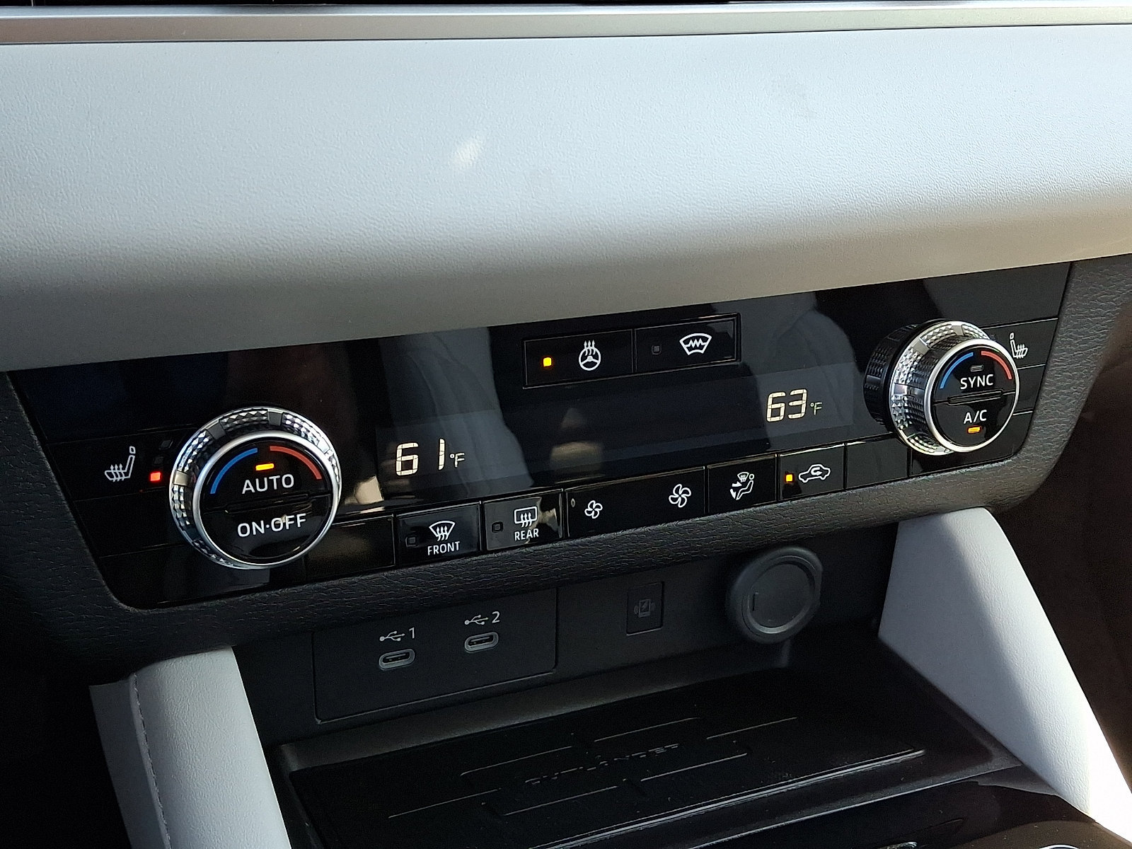 New 2026 Mitsubishi Outlander SE AWD/4WD image 14