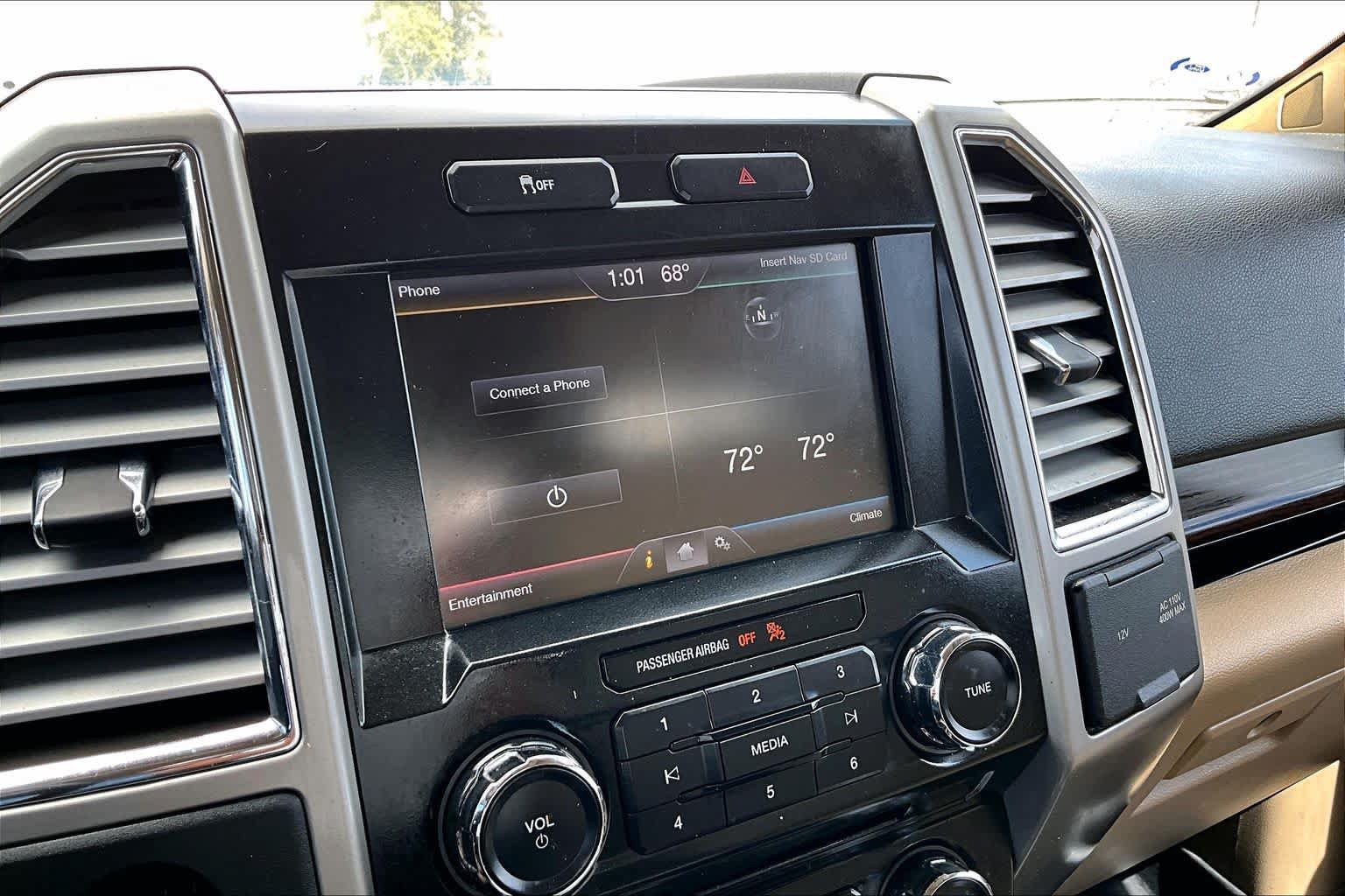 Used 2015 Ford F150 Lariat w/ Equipment Group 501A Mid RWD image 31
