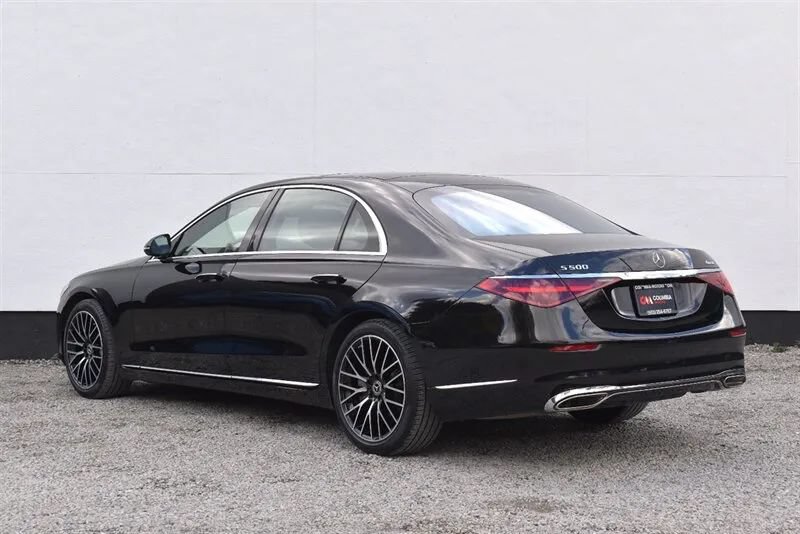 Used 2024 Mercedes-Benz S 500 4MATIC image 3