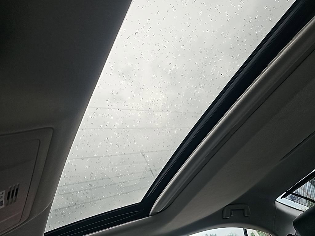 Used 2018 Lexus ES 350 w/ Luxury Package w/Wood Trim image 20