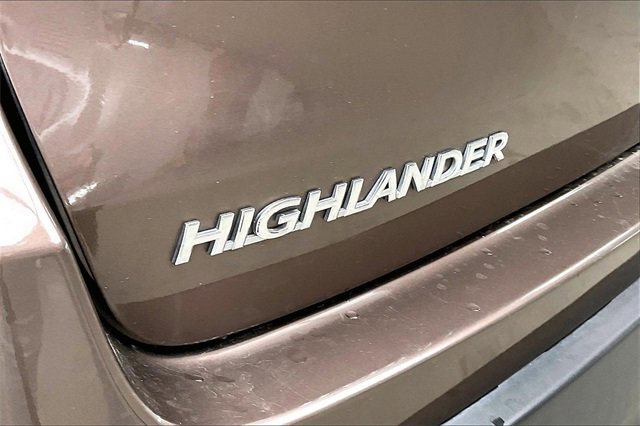 Used 2017 Toyota Highlander XLE image 9