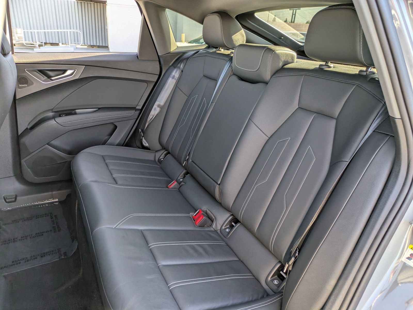 Used 2023 Audi Q4 e-tron Premium Plus w/ Premium Plus AWD/4WD image 31
