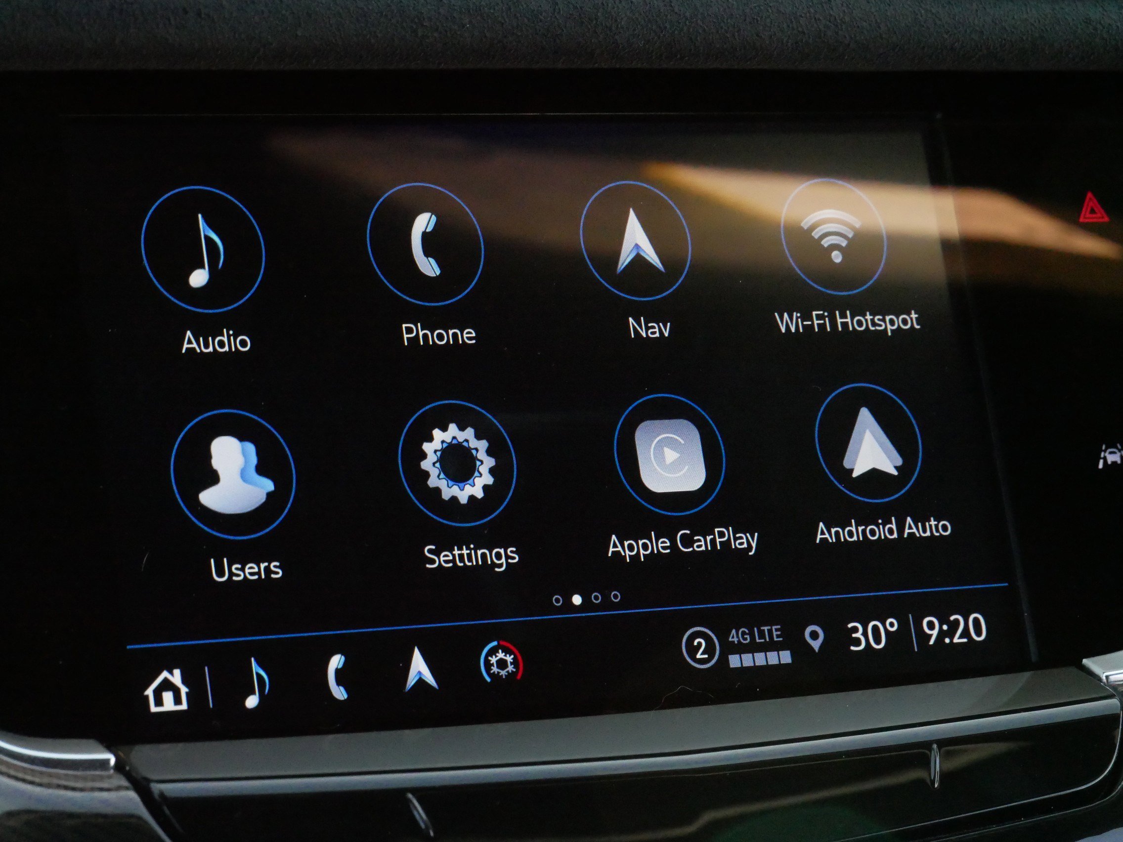 Certified 2024 Cadillac XT6 Sport w/ LPO, Onyx Lite Package image 30