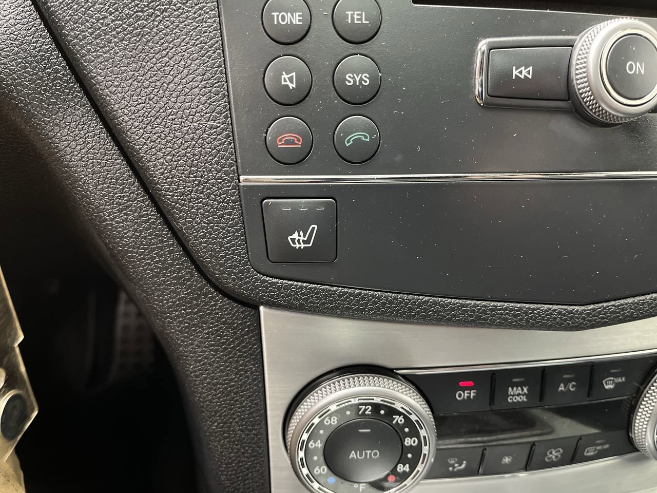 Used 2009 Mercedes-Benz C 300 4MATIC Sedan image 18